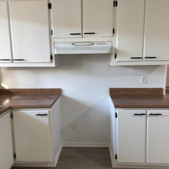 51/2 dispo 1 Oct 2025 a Boisbriand plusieurs services inclus internet Stationnement Déneigé Thermopompe Climatisation Locker - Photo 1