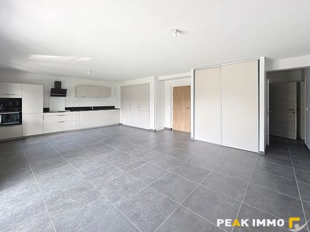Location Appartement 4 pièces 85m² VIUZ EN SALLAZ 74250 - Photo 4
