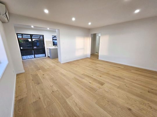 Recently Renovated 3-Bedrooms Home in Quiet Sunnyhills Cul-de-Sac - Photo 1