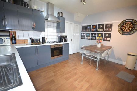 3 bedroom terraced house to rent - Photo 3