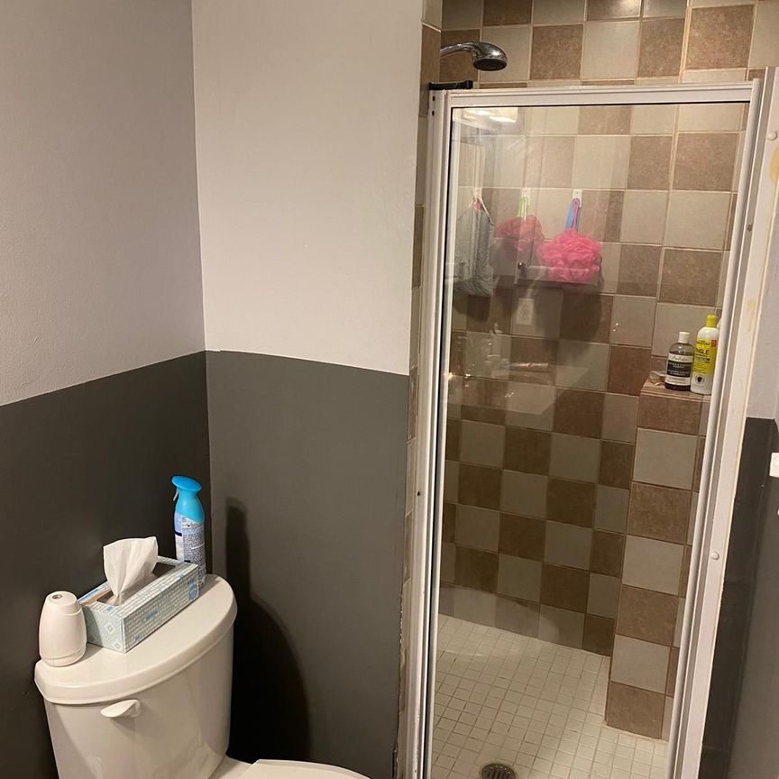 For Lease - 52 Tweedrock Crescent Unit# Basement, Toronto, Ontario - Photo 1