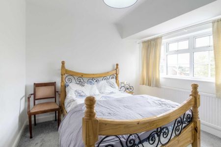 3 bedroom semi-detached house to rent - Photo 5