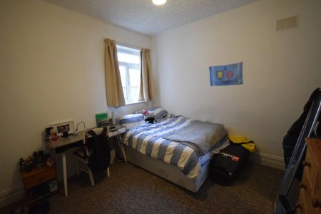 To Rent Talbot Road, Winton, Bournemouth, BH9 £2,400 pcm Tenancy Info - Photo 4