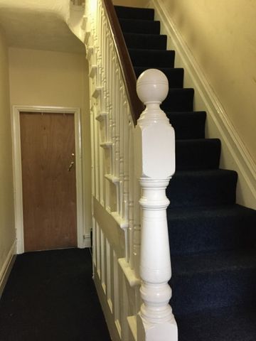 Blair Road Manchester - Photo 5