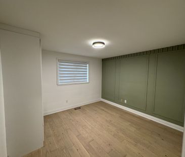 For Lease - 288 Jeffcoat Drive, Toronto, Ontario - Photo 2