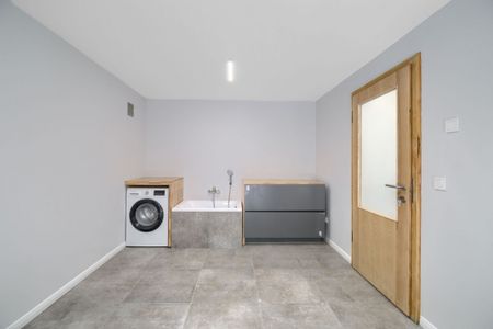 Dom z ogrodem na wynajem - Smochowice - Zdjęcie 5