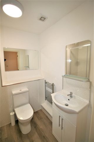 2 Bed Flat, Hadfield Close, M14 - Photo 4