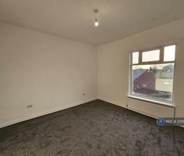2 bedroom end of terrace house to rent - Photo 4