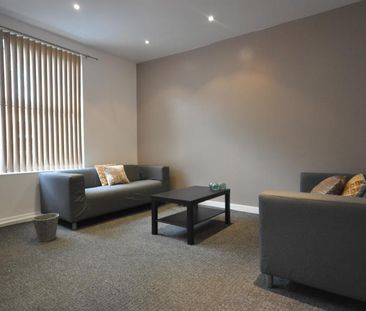 3 bedroom terraced house to rent - Photo 4