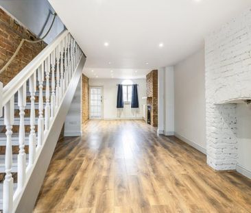 2 bedroom terraced house to rent - Photo 1