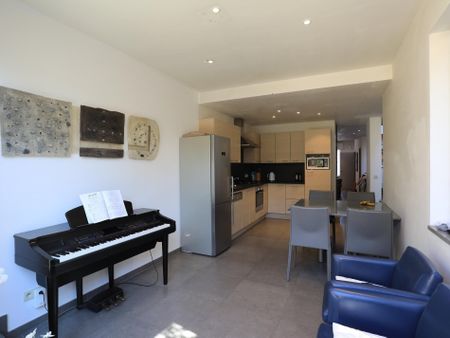 Zeer verzorgde woning met 2 slaapkamers - vlakbij het centrum van Izegem - Photo 4