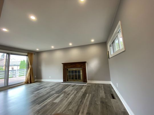 For Lease - 16 North Hills Terrace, Toronto, Ontario - Photo 1