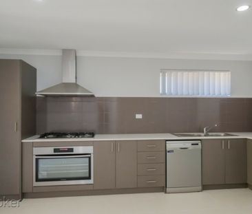 Perfect For Your Small Family - Photo 5