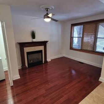 St Clair Ave W. & Oakwood Apartment For Rent - Photo 3