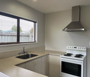 3-bedroom unit in the heart of Hillmorton! - Photo 5