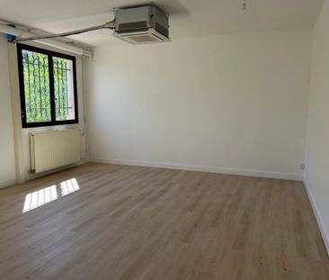 Location Maison 4 pièces 90m² VENCE 06140 - Photo 5