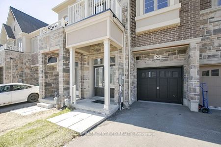 For Lease - 32 Dalbeattie Drive, Brampton, Ontario - Photo 3