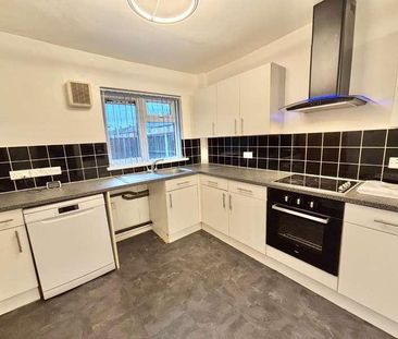 Ripon Avenue, Whitefield, Manchester, M45 - Photo 2