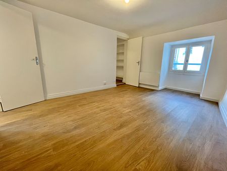 A Louer - Nantes DecrÉ Bouffay - Appartement 2 Pièces Refait A Neuf De 44.01 M² - Photo 3