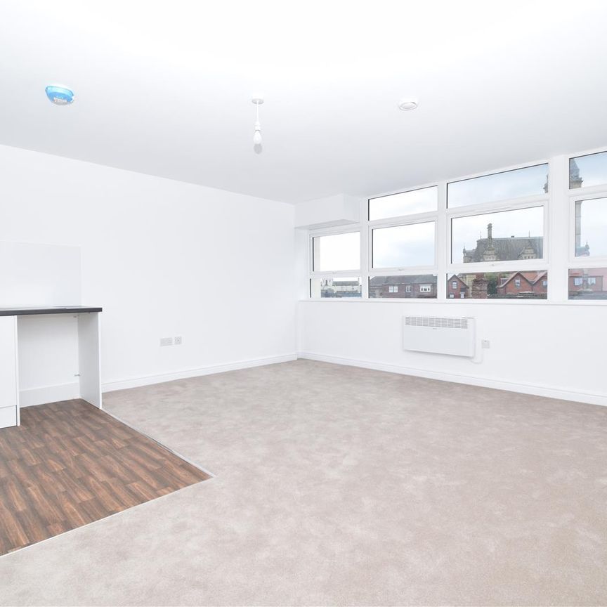 Trend House, Northgate, Wakefield - Photo 1