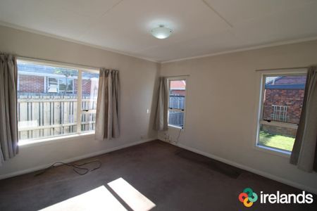 Warm Sunny Family Home - Photo 4