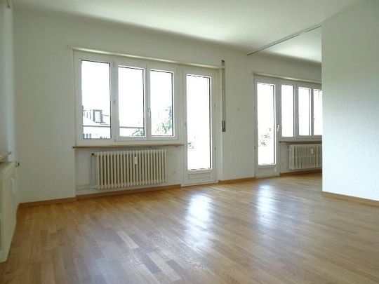 Stadtahe 4-Zimmerwohnung à 88 m² im 1. OG - Photo 1