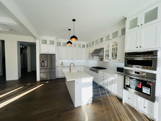 For Lease - 147 Markview Road, Whitchurch-Stouffville, Ontario - Photo 1