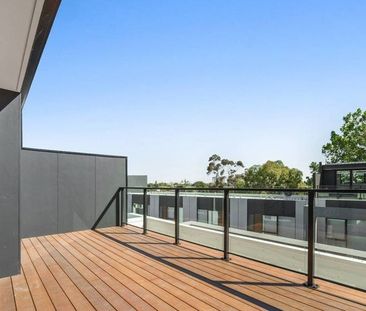 12 Workers Street, Port Melbourne - Photo 3