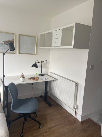 2 Bed Flat, Horn Lane, W3 - Photo 4