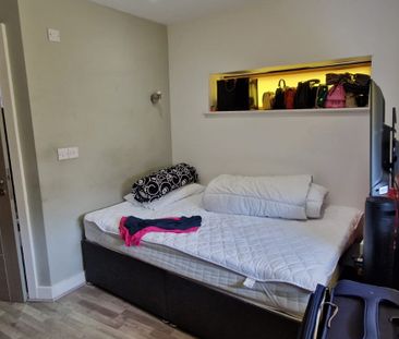 5 Marvell Lane Flat 12 - Photo 2