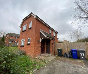 2 bedroom end of terrace house to rent - Photo 5