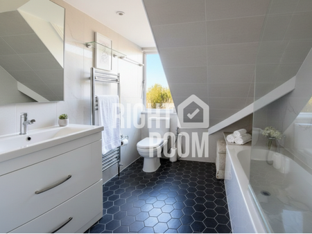 Room 3, Roslin Road, Bournemouth, BH3 7JA - Photo 3