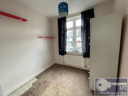 3 bedroom terraced house to rent - Photo 2