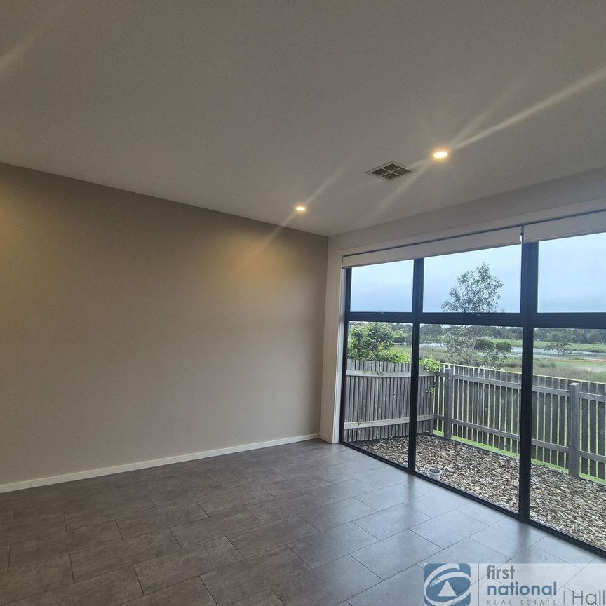 28 Abercrombie Avenue, Keysborough - Photo 1