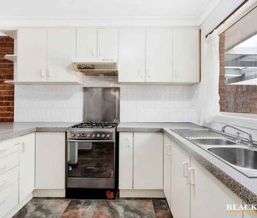 Neat and tidy... - Photo 6