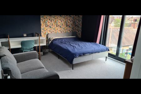 Room in a Shared House, Ashbourne Road, CR4 - Photo 2
