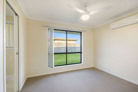Quiet Suburb Living for the Family! - Photo 3