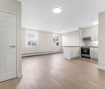 145 York St - Photo 3