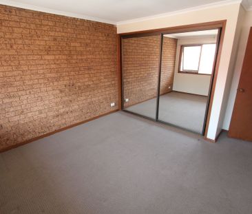 Close to Transport - Photo 3