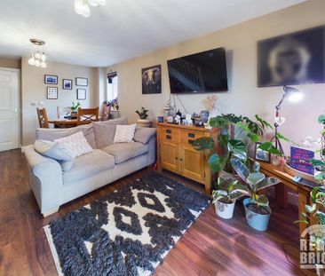 2 bedroom semi-detached house to rent - Photo 2