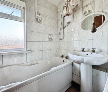 3 bedroom terraced house to rent - Photo 6