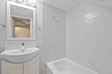 89 Forsythia Road #Lower - Photo 5