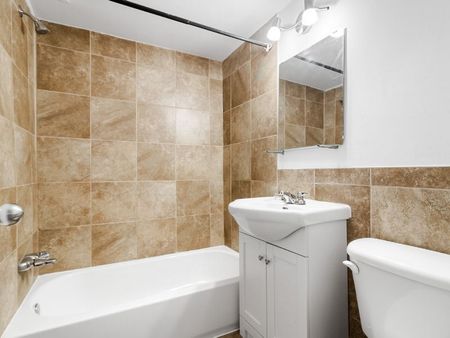 Studio - Photo 4