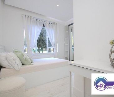 1 bedroom in a flat share to rent - Photo 2