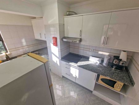 Apartamento T1 para Arrendamento Anual na Praia da Rocha - Photo 4