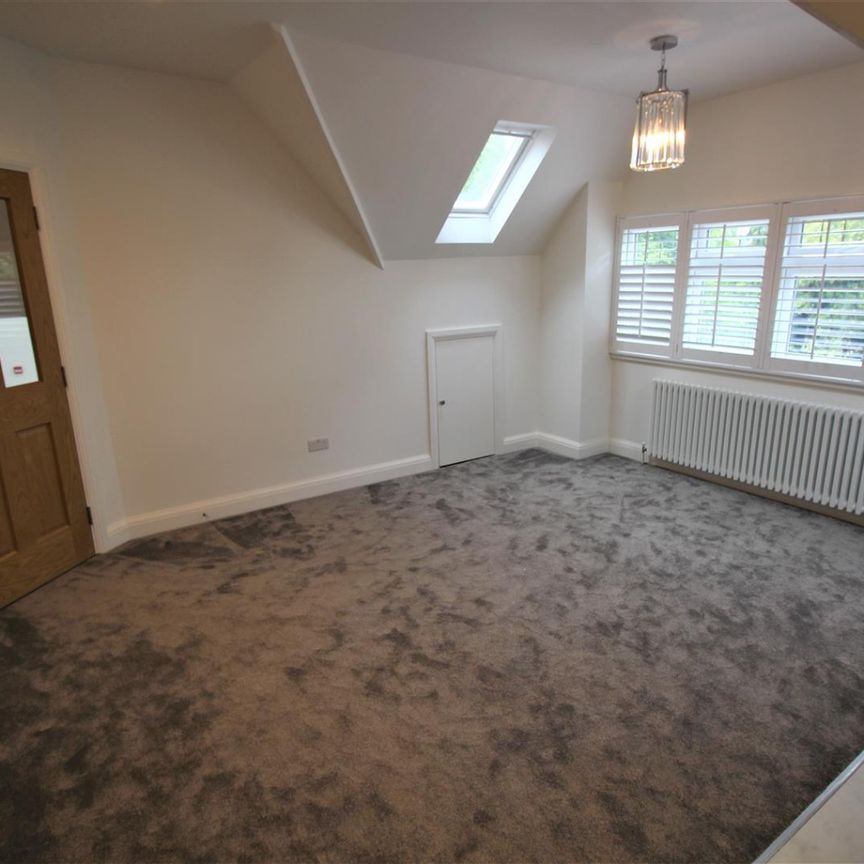 3 bed flat to rent in Wentworth, Bushey, WD23 - Photo 1