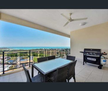 STYLISH FURNISHED APARTMENT WITH WATER VIEWS - Photo 5