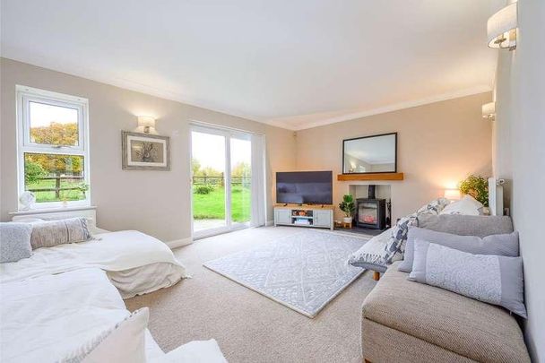 Noden Drive, Ross-on-wye, HR9 - Photo 1