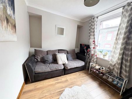 2 bedroom terraced house to rent - Photo 2