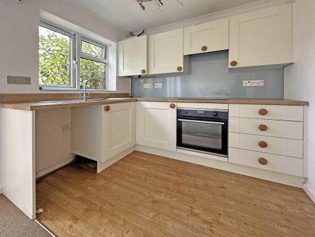 2 bedroom terraced house to rent - Photo 5
